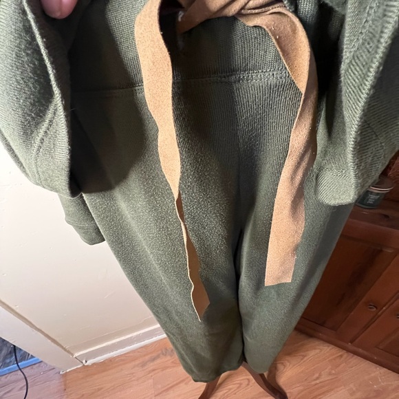 Koolaburra by UGG lounge set like new! Size large. - Picture 5 of 6